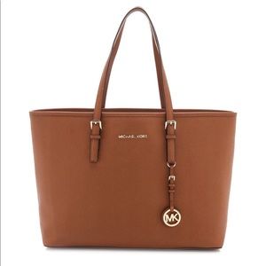 Michael Kors Jet Set Travel Tote Large